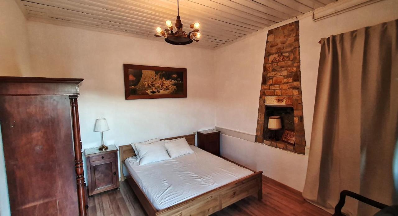 Guesthouse Parthenón Екстериор снимка