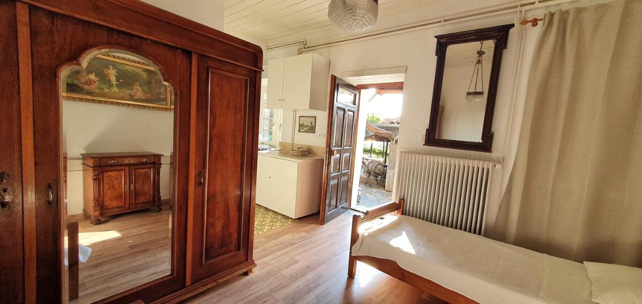 Guesthouse Parthenón Екстериор снимка