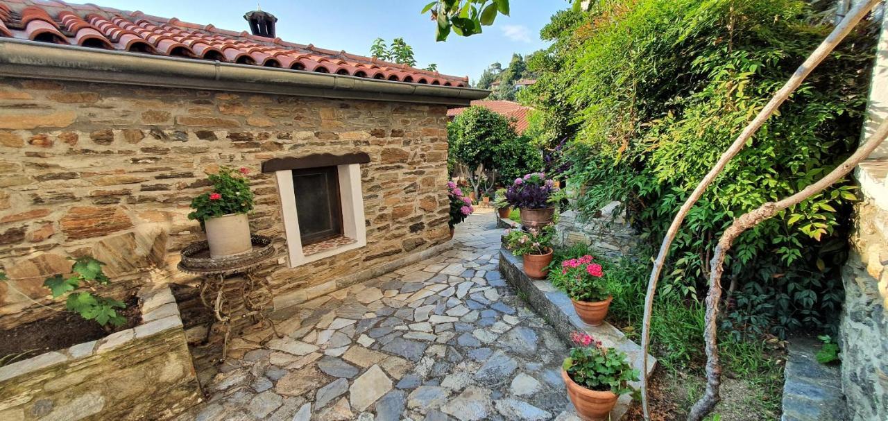 Guesthouse Parthenón Екстериор снимка