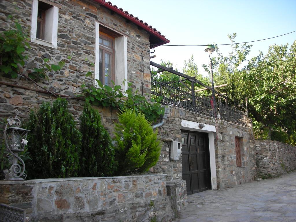Guesthouse Parthenón Екстериор снимка